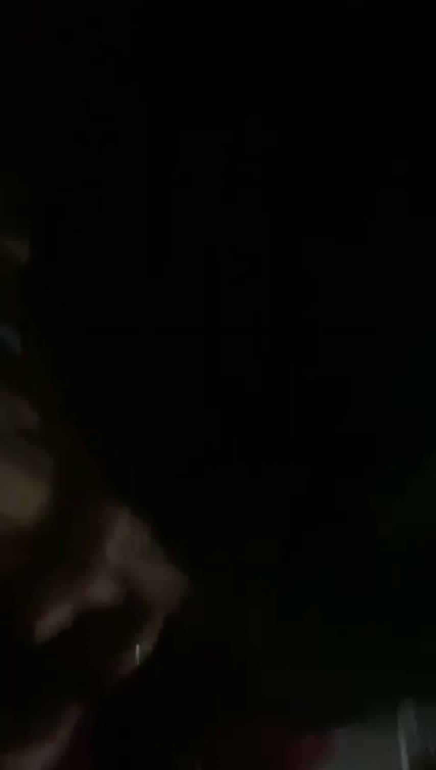 Adel Si Cewek Cakep Penuh Tato tampil Menggoda