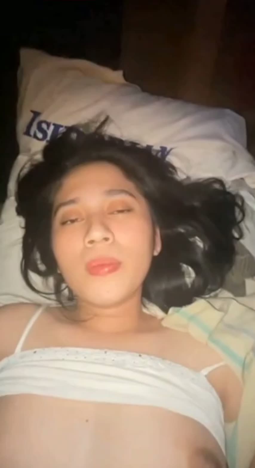 Skandal Viral Karina Cewek Mulus Semok Cantik