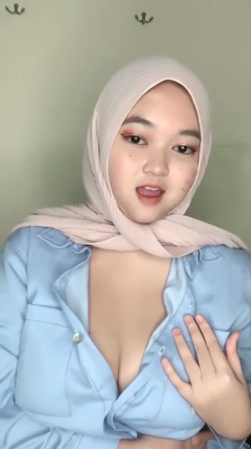 Ukhti Pemersatu Bangsa Cantik Live Colmek